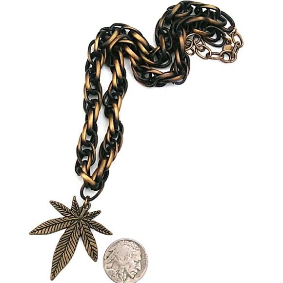 NEW Antiqued Brass Double Link Pot Leaf Necklace - Picture 5 of 8